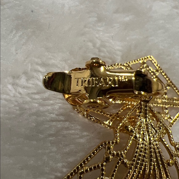 Trifari Gold Filigree Drop Earrings - Picture 8 of 8